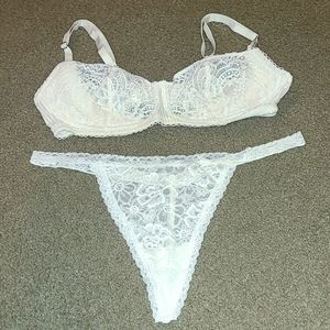 Victoria's Secret lace unlined Balconette bra set, bra sz 38 C, thong sz XL
